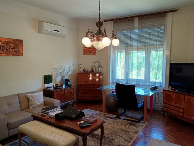 Eladó családi ház, Budapesten, XI. kerületben 190 M Ft, 4 szobás