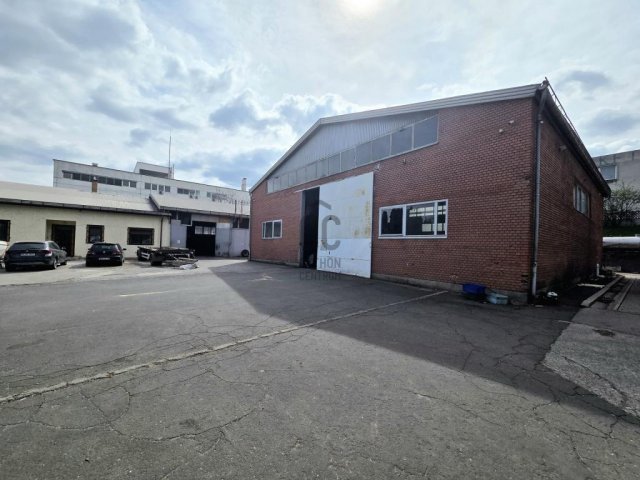 Eladó ipari ingatlan, Pécelen 300 M Ft / költözzbe.hu