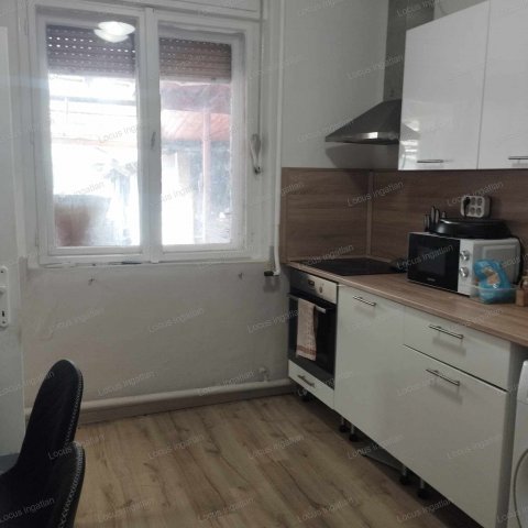 Eladó családi ház, Törökszentmiklóson 17.9 M Ft, 2 szobás