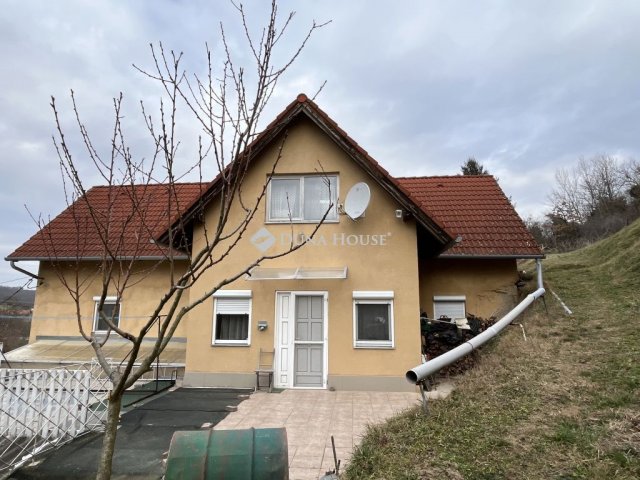 Eladó családi ház, Rezin 39.9 M Ft, 2 szobás