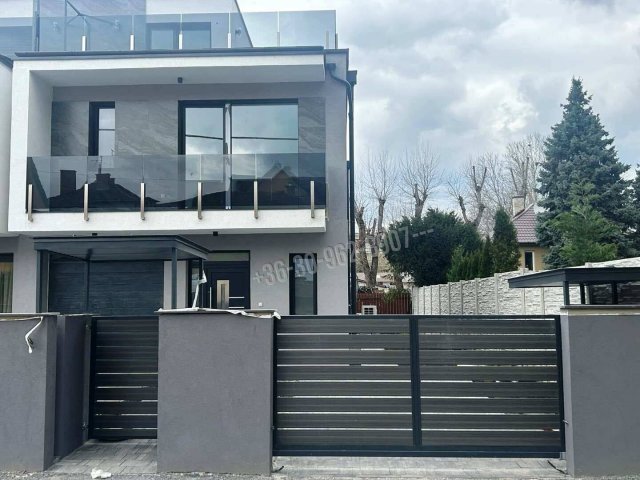 Eladó ikerház, Budapesten, XIV. kerületben 189.9 M Ft, 5 szobás