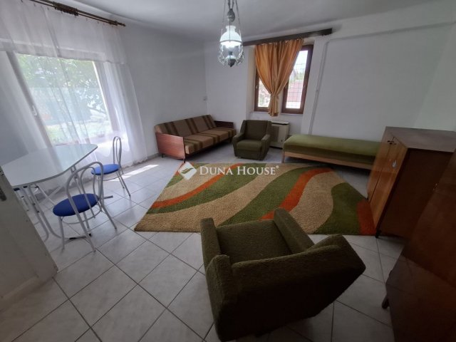 Kiadó családi ház, albérlet, Kiskunfélegyházán 70 E Ft / hó
