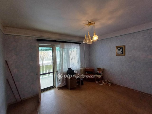 Eladó családi ház, Tiszadadán 16.999 M Ft, 4 szobás