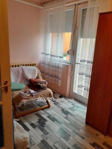 Eladó családi ház, Karcagon 32 M Ft, 2+1 szobás