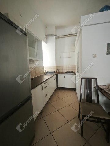 Eladó téglalakás, Győrött 89 M Ft, 3 szobás