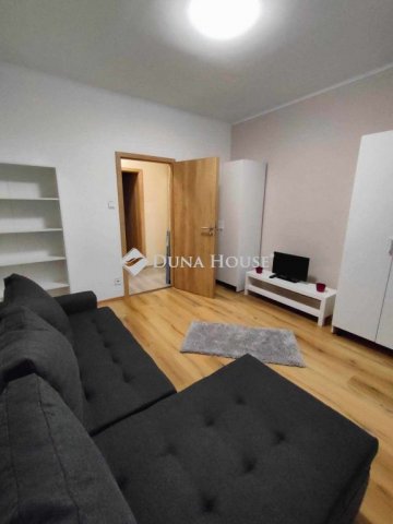 Kiadó téglalakás, albérlet, Tiszaújvárosban 130 E Ft / hó