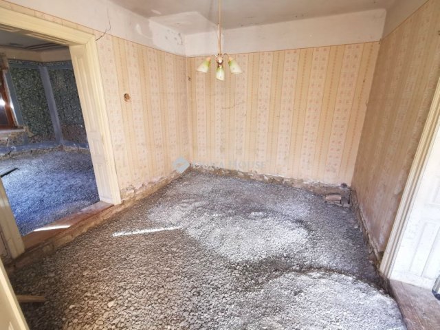 Eladó családi ház, Bonyhádon 10 M Ft, 4 szobás