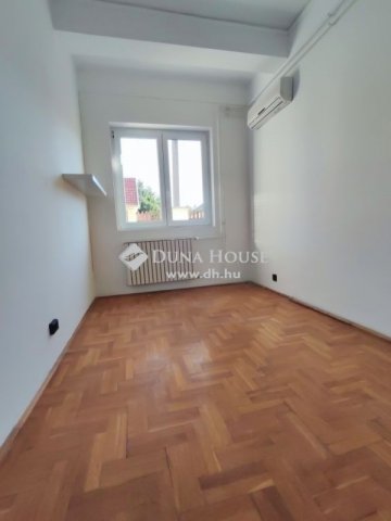 Eladó téglalakás, Budapesten, XVIII. kerületben 79.5 M Ft