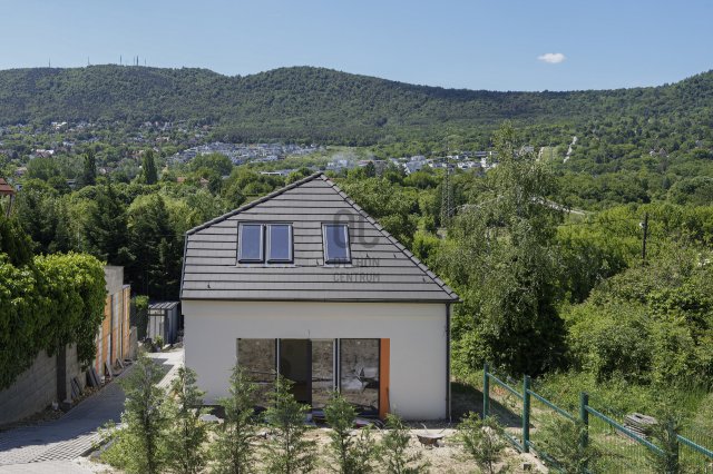 Eladó téglalakás, Budapesten, III. kerületben 169.5 M Ft