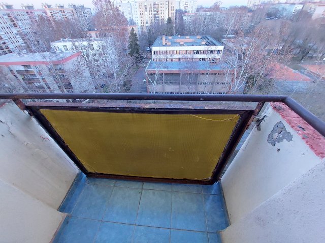 Eladó panellakás, Pécsett 31.9 M Ft, 2 szobás