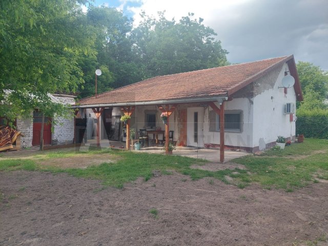 Eladó mezogazdasagi ingatlan, Balástyán 35 M Ft