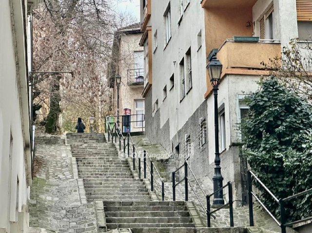 Eladó téglalakás, Budapesten, I. kerületben 139.7 M Ft