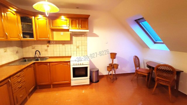 Kiadó téglalakás, albérlet, Győrött 190 E Ft / hó, 3 szobás