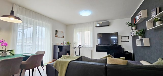 Eladó családi ház, Szombathelyen 85.9 M Ft, 4 szobás