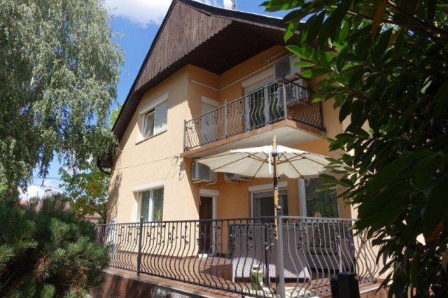 Eladó családi ház, Budapesten, XVIII. kerületben 128.9 M Ft