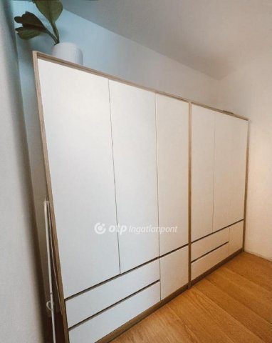 Eladó panellakás, Budapesten, XXI. kerületben 59 M Ft, 2+1 szobás