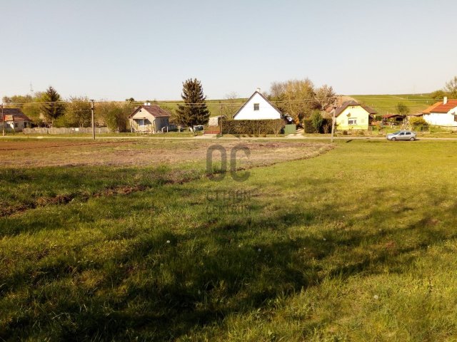Eladó telek, Vereben 10 M Ft / költözzbe.hu