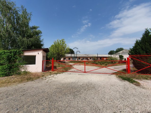 Kiadó ipari ingatlan, Kocséren 550 E Ft / hó