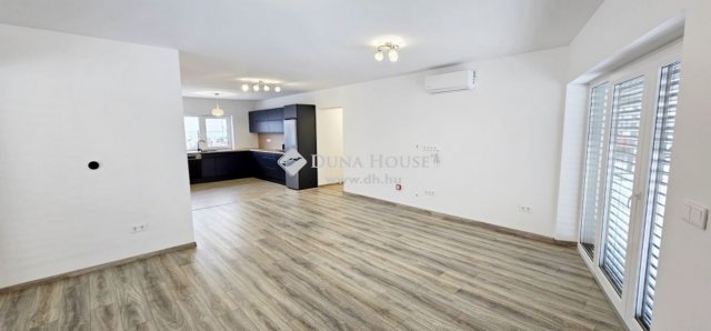 Eladó családi ház, Szombathelyen 99 M Ft, 4 szobás