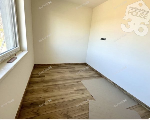 Eladó családi ház, Kecskeméten 64.6 M Ft, 4 szobás