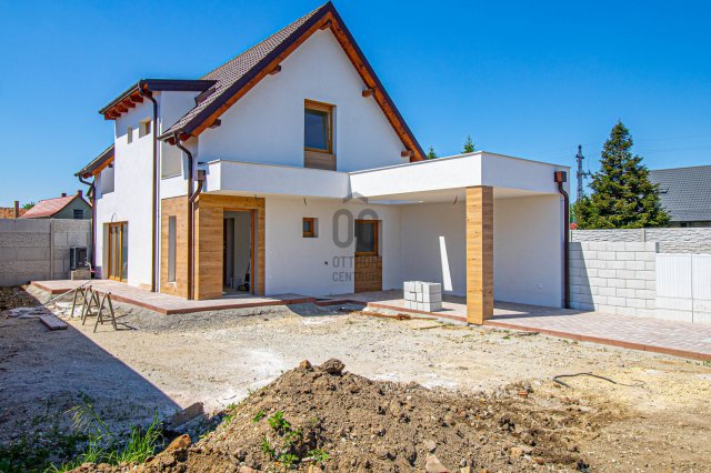 Eladó ikerház, Kapuváron 72 M Ft, 4 szobás