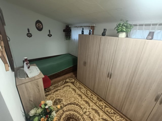 Eladó családi ház, Pilismaróton 31.5 M Ft, 1+2 szobás