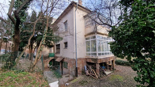 Eladó családi ház, Budapesten, XII. kerületben 315 M Ft