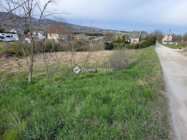 Eladó telek, Esztergomban, Vöröskői úton 19.9 M Ft