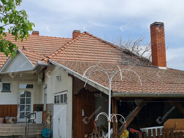 Eladó családi ház, Algyőn 74.9 M Ft, 3 szobás