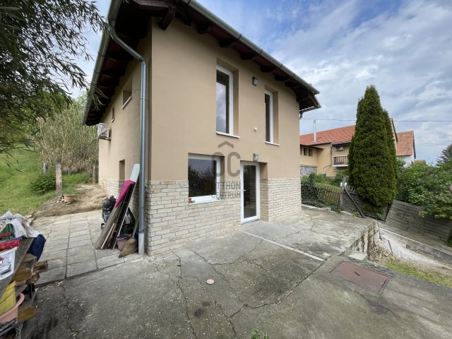 Eladó mezogazdasagi ingatlan, Szekszárdon 45 M Ft, 4 szobás