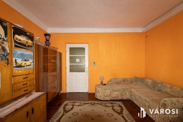 Eladó családi ház, Sarkadkeresztúron 10.5 M Ft, 2 szobás