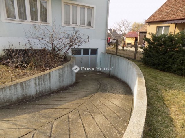 Eladó családi ház, Bocskaikerten 89 M Ft, 5 szobás