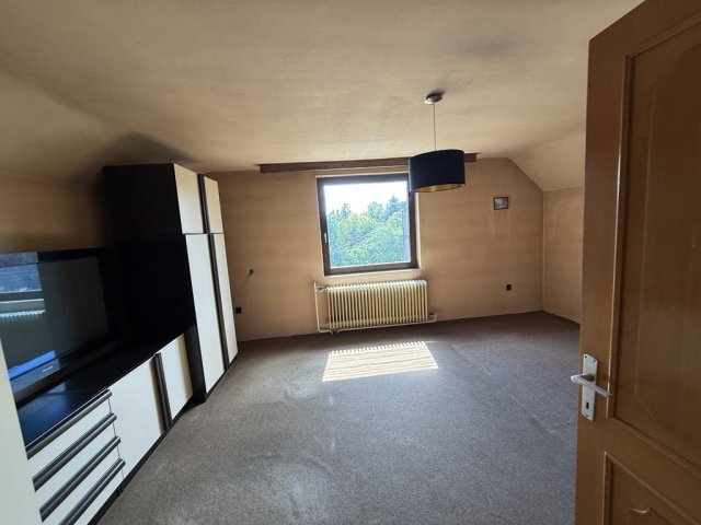 Eladó családi ház, Mosonmagyaróváron 62.9 M Ft, 4 szobás