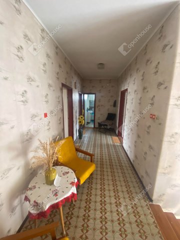 Eladó családi ház, Csornán 49 M Ft, 4 szobás