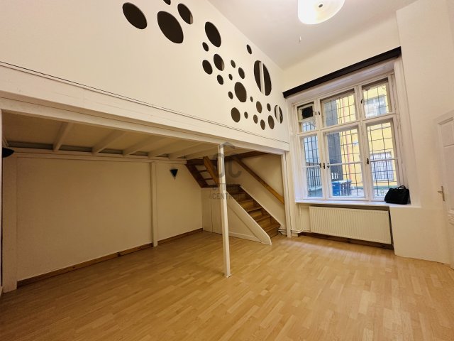 Kiadó téglalakás, albérlet, Budapesten, V. kerületben, 2 szobás