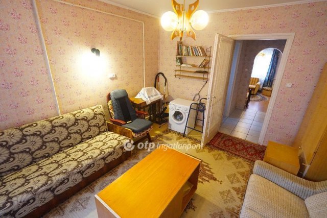 Eladó családi ház, Mádon 27.99 M Ft, 5 szobás