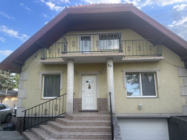 Eladó családi ház, Érden 212 M Ft, 4 szobás