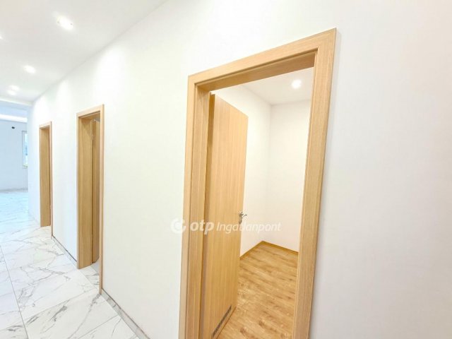 Eladó családi ház, Nagykőrösön 84.9 M Ft, 4 szobás