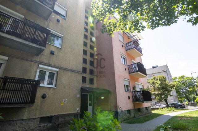Eladó téglalakás, Salgótarjánban 11.5 M Ft, 2 szobás