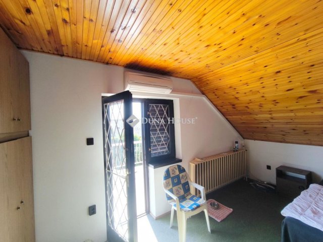 Eladó családi ház, Balatonfüreden 375 M Ft, 1 szobás