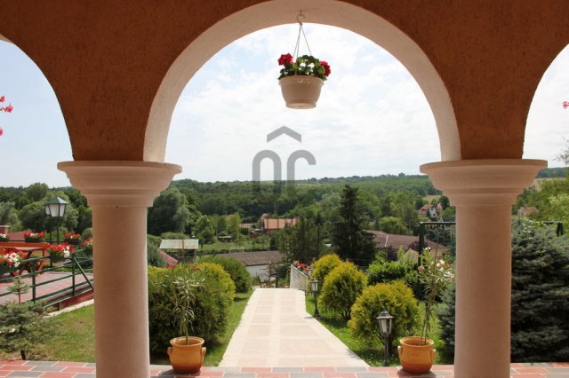 Eladó hotel, Domonyban 359 M Ft / költözzbe.hu