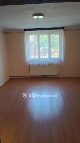 Eladó családi ház, Nagybajomban 29.5 M Ft, 4 szobás