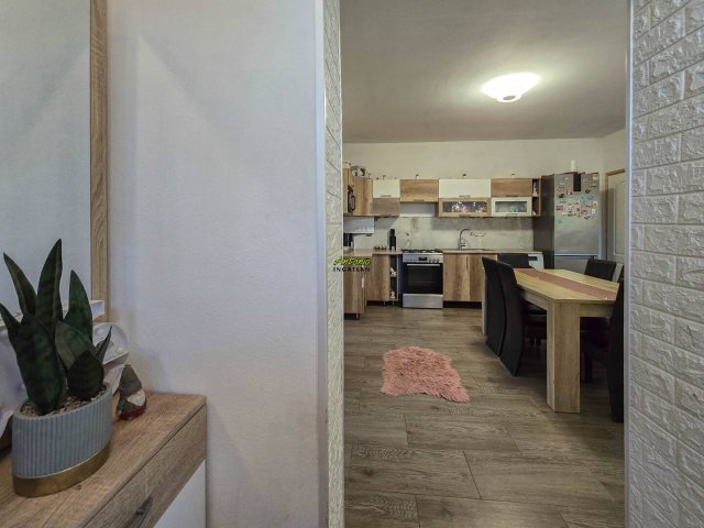 Eladó családi ház, Egyházasfaluban 42 M Ft, 2 szobás