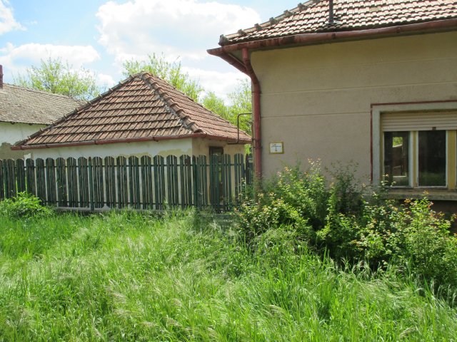 Eladó családi ház, Nagyszénáson 7.5 M Ft, 3 szobás