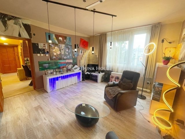 Eladó téglalakás, Kőszegen 32 M Ft, 2 szobás