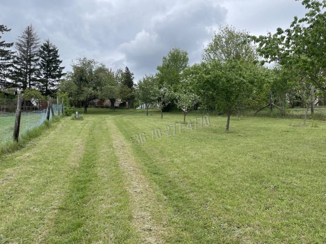 Eladó nyaraló, Oroszlányban 20.99 M Ft, 2 szobás
