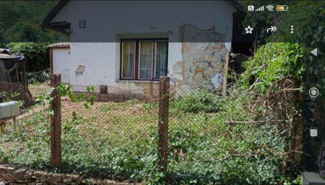 Eladó telek, Pécsett 9.99 M Ft / költözzbe.hu