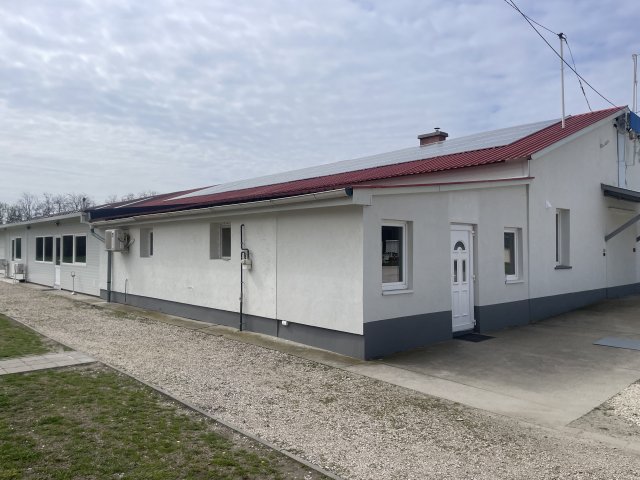 Kiadó ipari ingatlan, Kecskeméten 1616 E Ft / hó