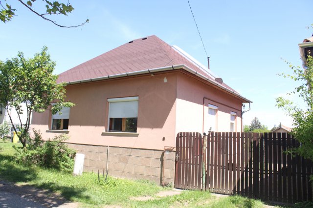 Eladó családi ház, Novajon 45 M Ft, 3+1 szobás