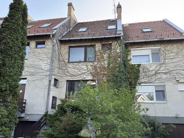 Eladó családi ház, Szentendrén 99.9 M Ft, 4 szobás